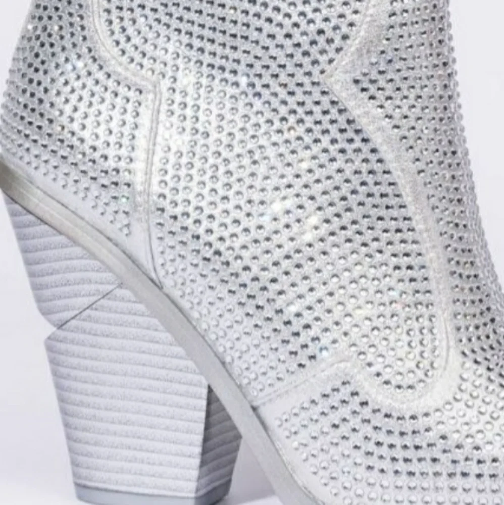 NIB Silver Rhinestone Boots - Picture 5 of 5